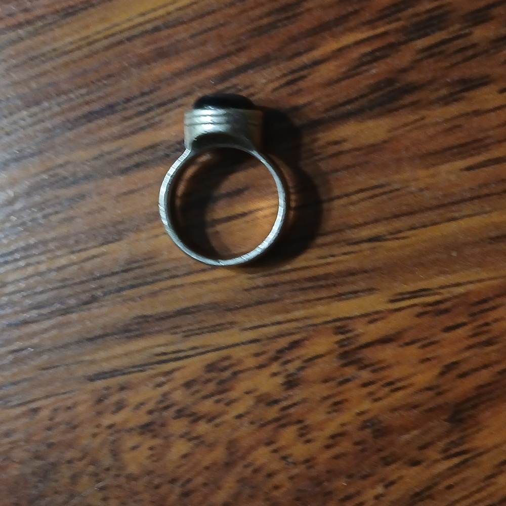 Ring - Picture 3 of 6